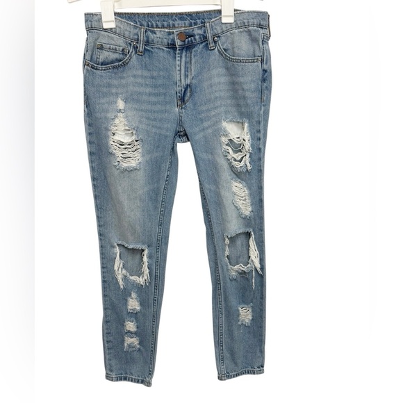 BDG Women’s Slim Boyfriend Low Rise Distressed Denim Jeans Size 27 - Picture 3 of 9